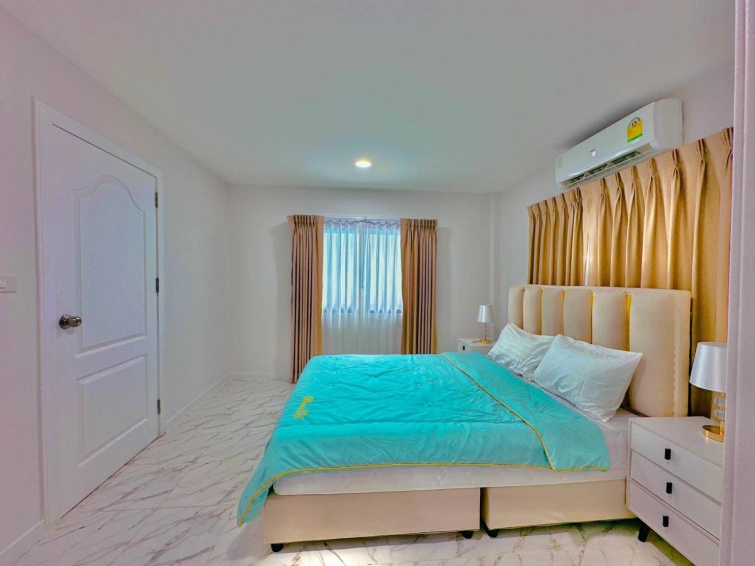 4Bedroom Pool Villa Near Walking St Bonk Pattaya Exterior photo