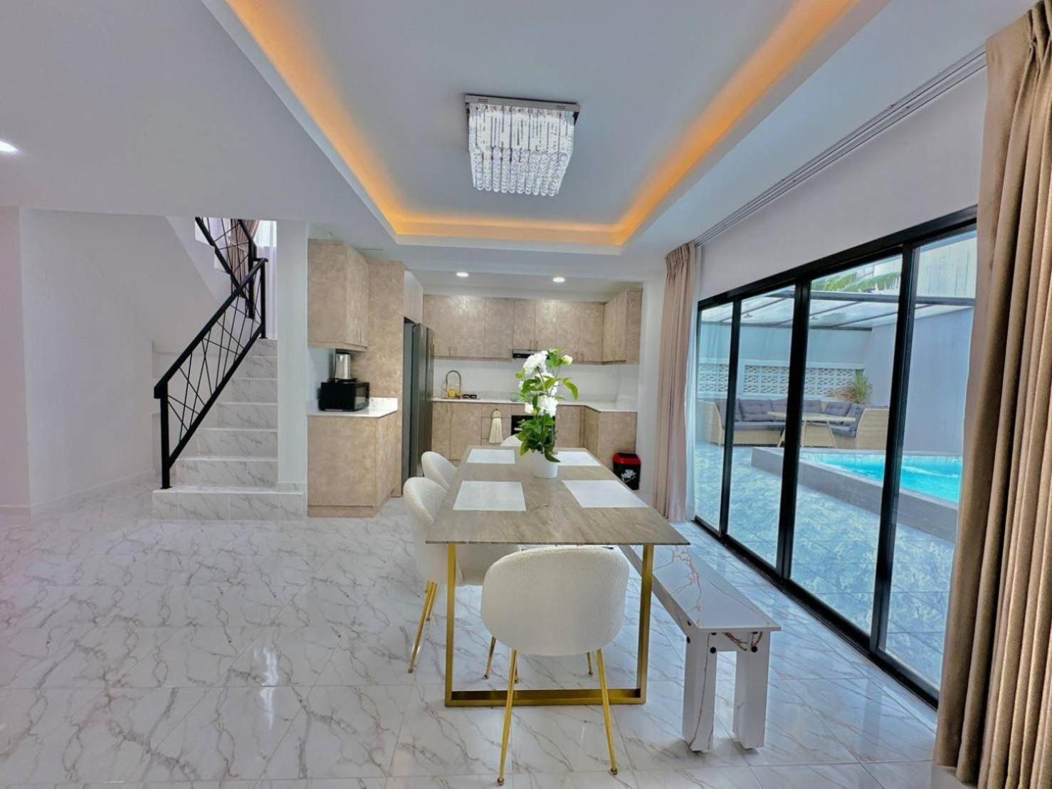 4Bedroom Pool Villa Near Walking St Bonk Pattaya Exterior photo