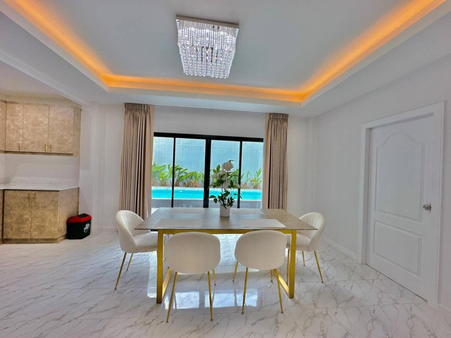 4Bedroom Pool Villa Near Walking St Bonk Pattaya Exterior photo